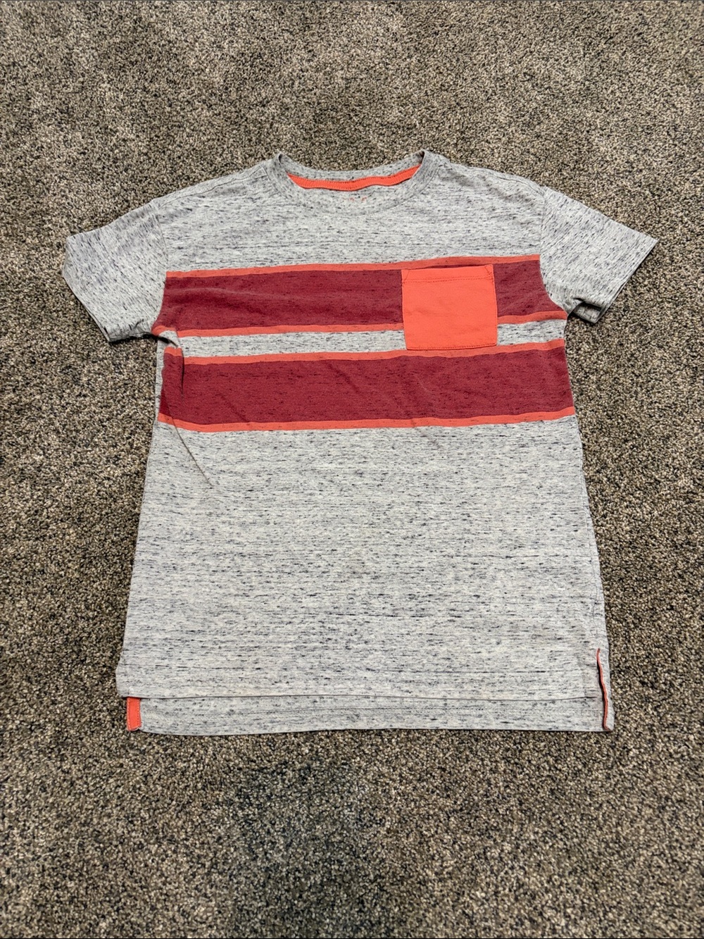 Boys Cat & Jack Gray Heather Tee w/ Coral and Burgundy Stripes Size Medium 8/10